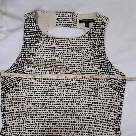 BANANA Republic Black White‎ Sheath Dress - Picture 9 of 12